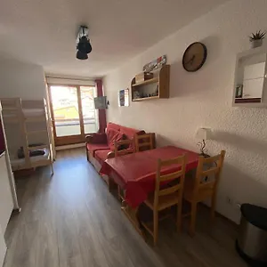 Charmant T2 Montagne En Etage Eleve. Apartment